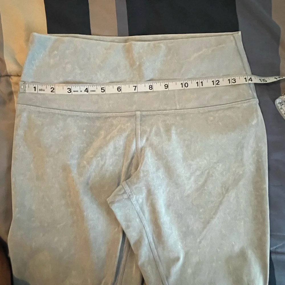 🍋LIKE NEW Lululemon Wunder Under HR Tight *Snow Washed 28”- Washed Chambray - 8 - Picture 8 of 12